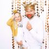 Mann mit Baby auf dem Arm