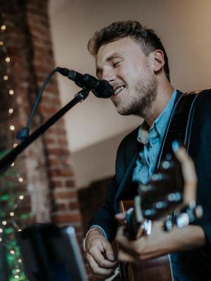 Band spielt bei Hochzeit