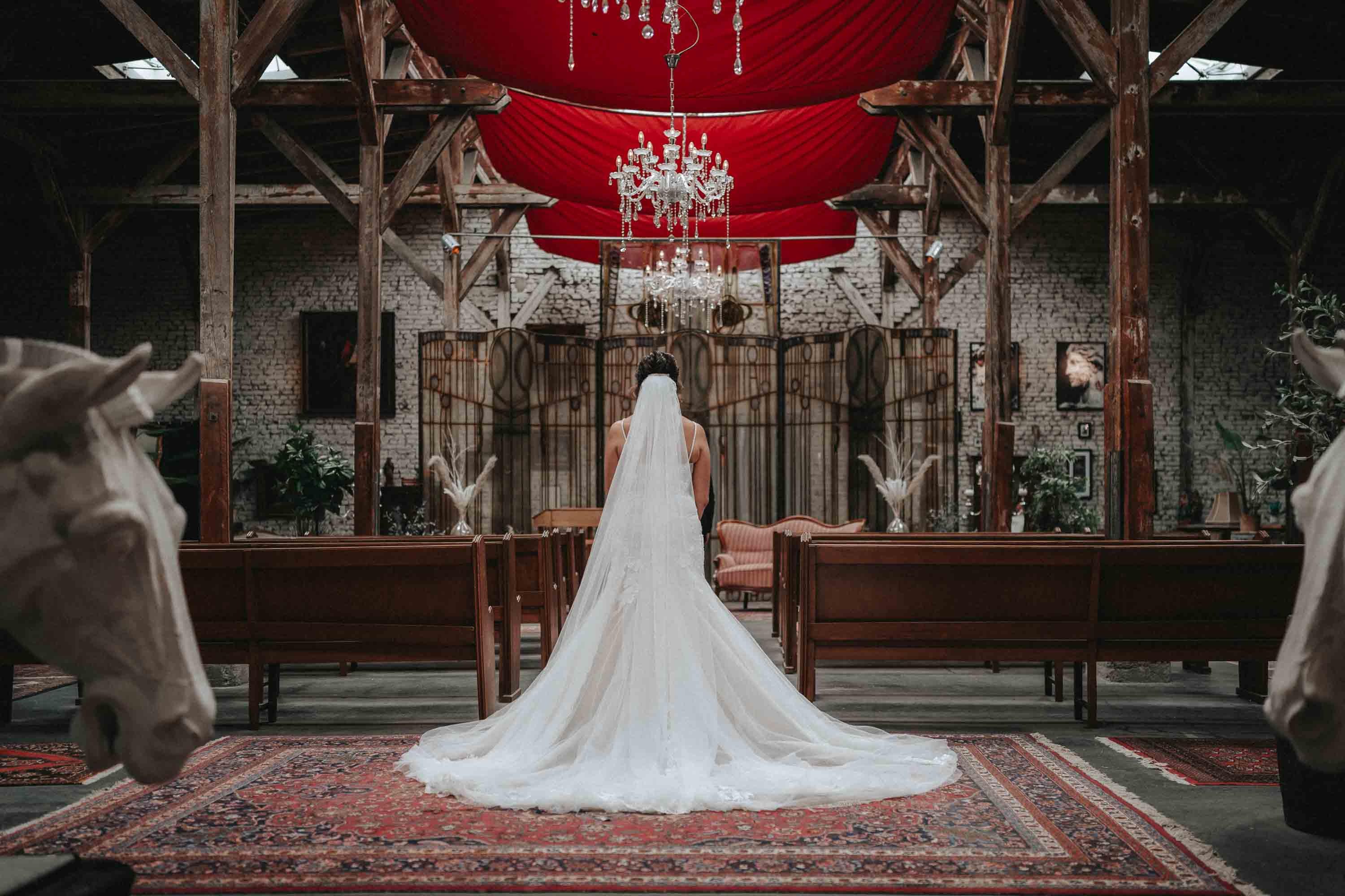 Braut auf mexikanischer Hochzeit