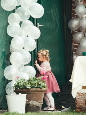 Kind bei Hochzeit
